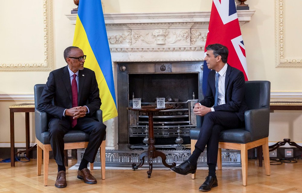 Perezida Kagame na Rishi Sunak baganiriye ku bufatanye bw'ibihugu byombi n'ikibazo cy'abimukira bazoherezwa mu Rwanda