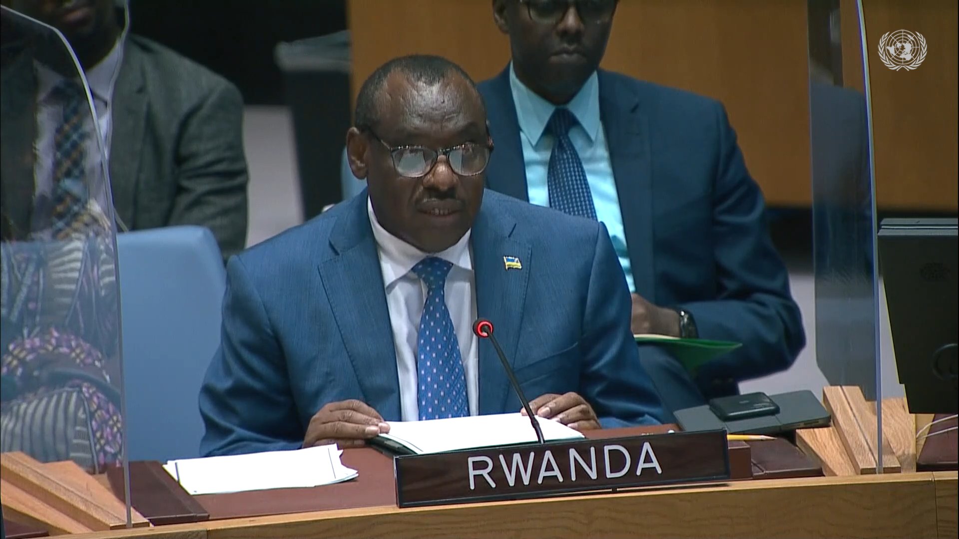 Ambasaderi Gatete yavuze ko Congo ikwiriye gukemura ibibazo byayo mu bwumvikane ititwaje abaturanyi