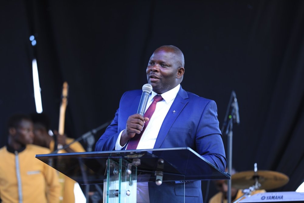 Umushumba Mukuru w’Itorero rya ADEPR, Pasiteri Ndayizeye Isaïe, yagaragaje ko nubwo kuyobora ari impano y'umwuka wera ariko inakenera ubumenyi