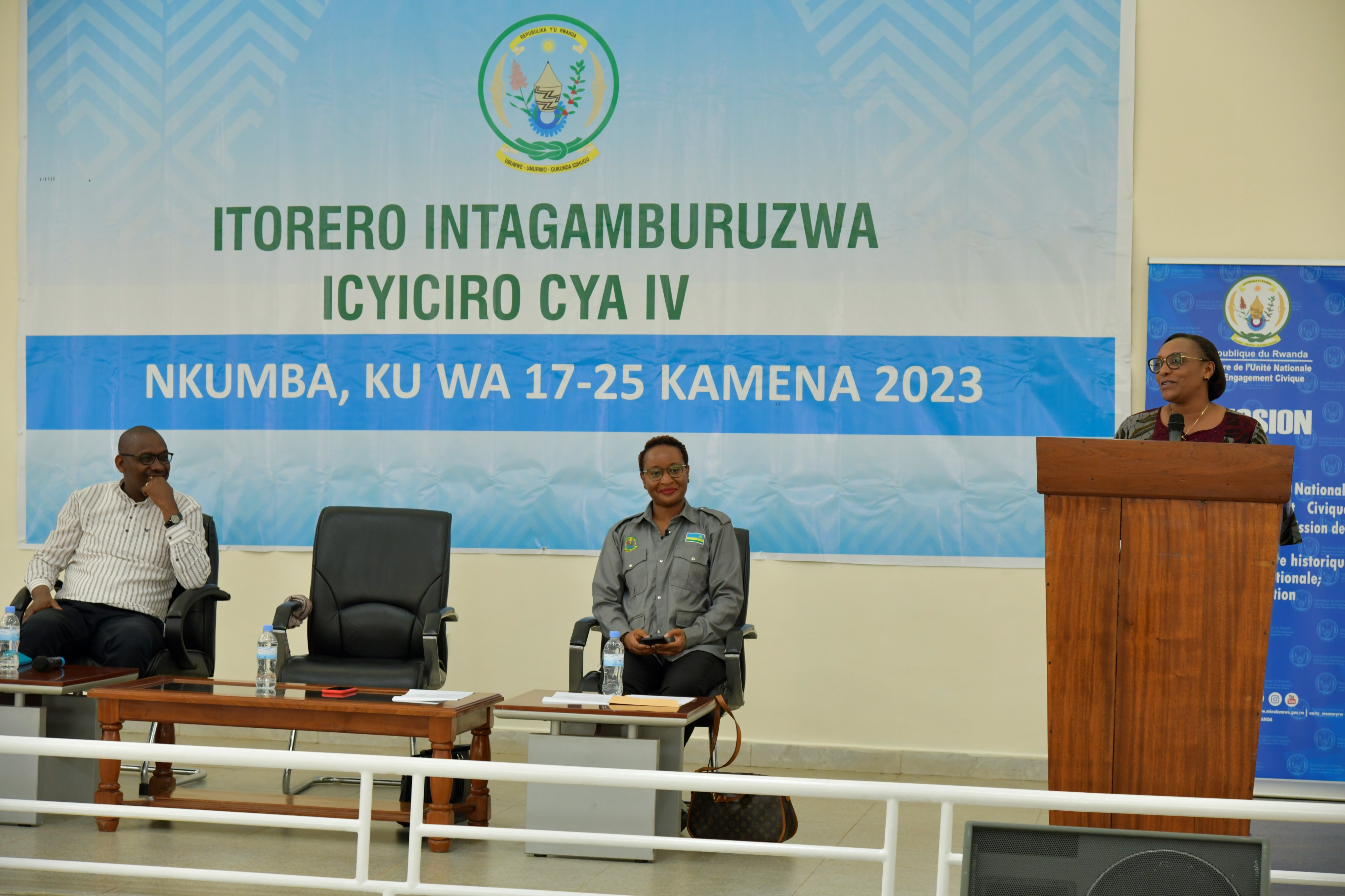 Minisitiri Uwamariya yasabye abanyeshuri kwirinda ubusinzi
