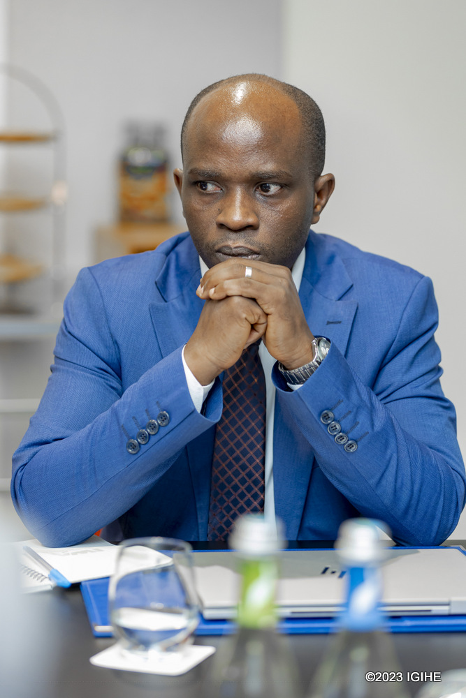 Murekezi Dominique wari Umuyobozi wa WASAC Development na we yafunguwe by'agateganyo