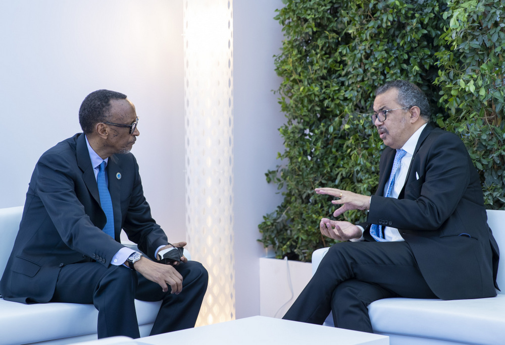 Mu bo Perezida Kagame yabonanye nabo harimo n'Umuyobozi wa OMS, Dr Tedros Adhanom Ghebreyesus