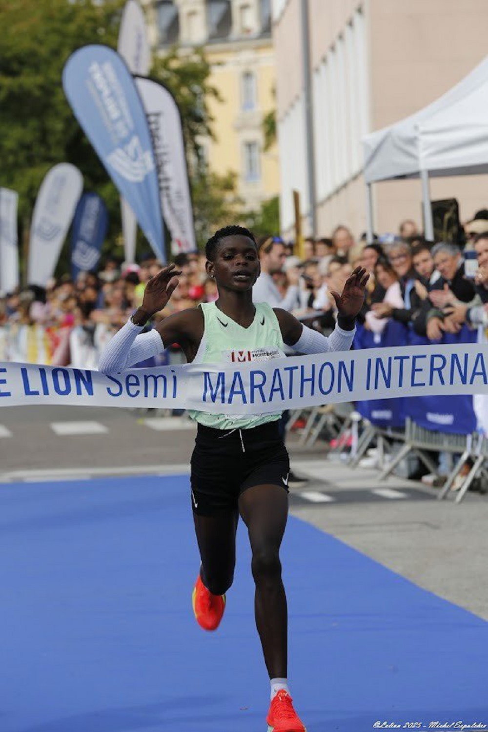 Niyonkuru Florence akomeje kwitwara neza muri Half Marathon