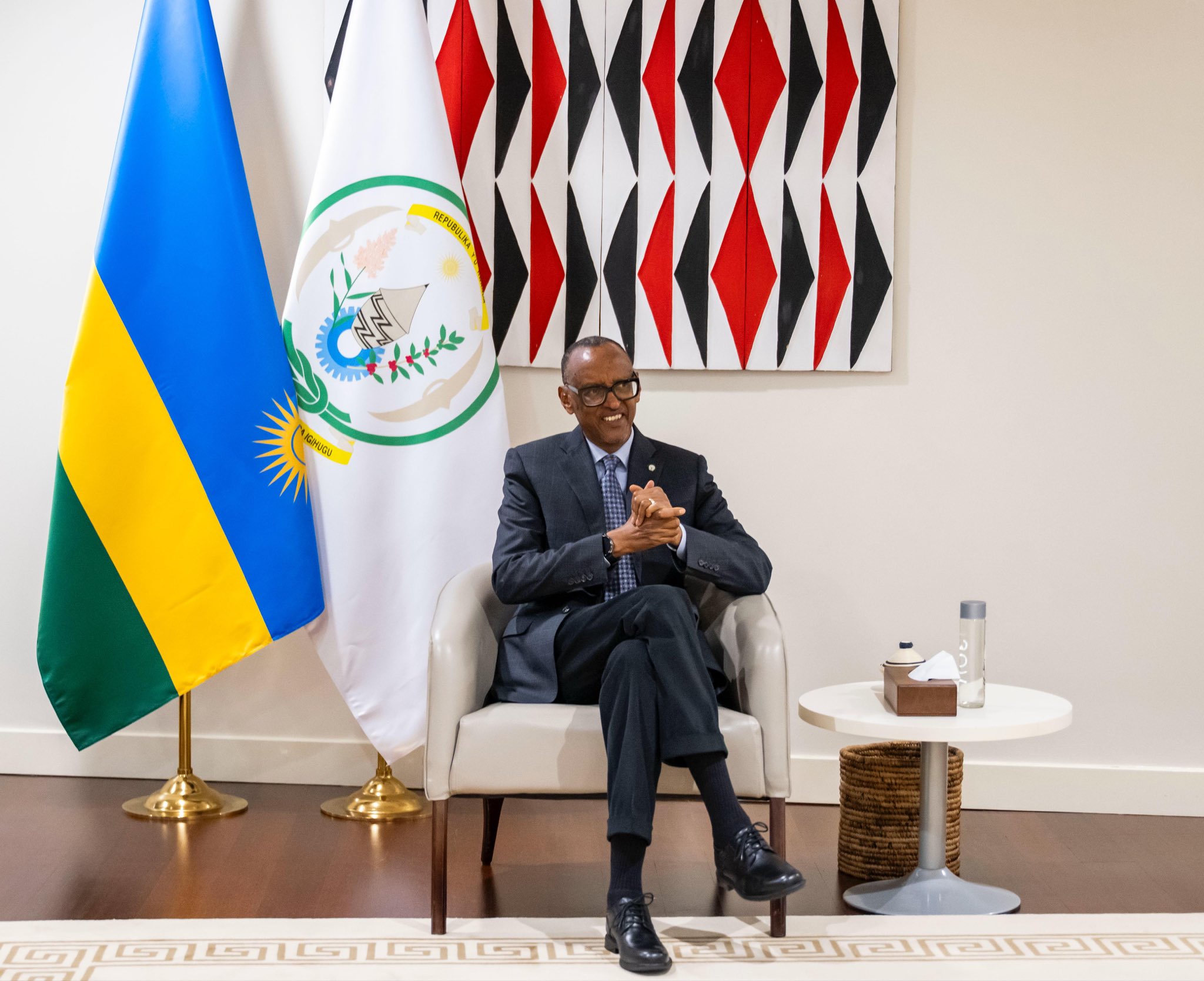 Perezida Kagame yaganiriye n'abayobozi b'ibigo by'itumanaho bibarizwa muri G6, umuryango uharanira kwihutisha itumanaho muri Afurika