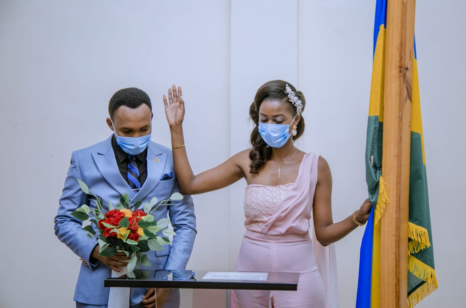 Gatera ba Mukarugamba basezeranye imbere y'amategeko kuri uyu wa Kane