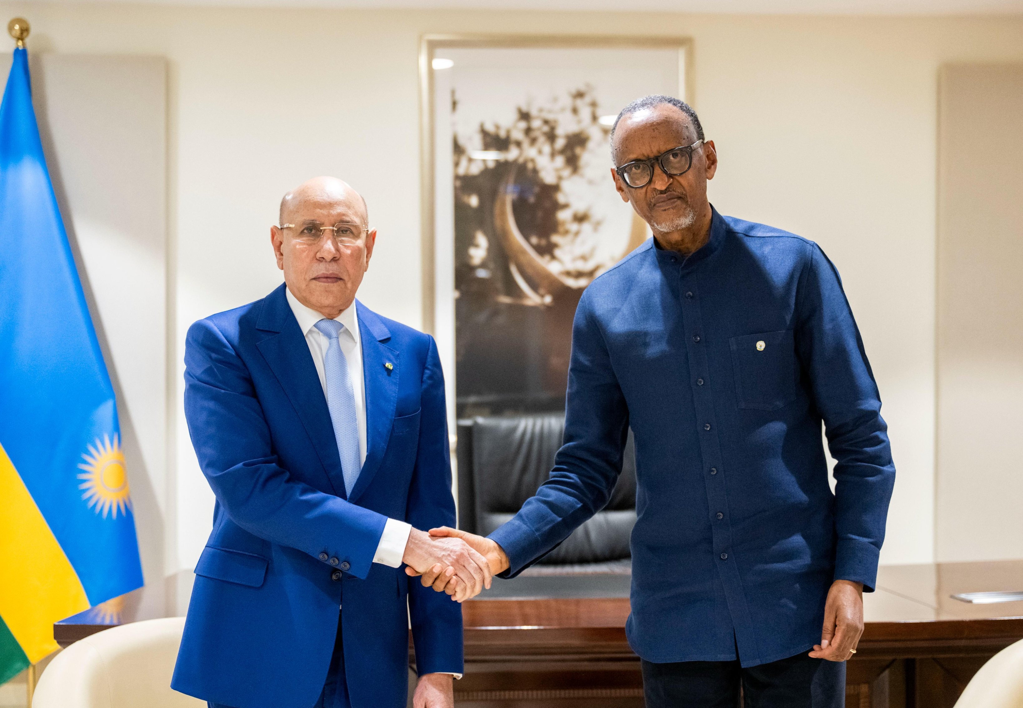Perezida Kagame na Mohamed Ould Ghazouani baganiriye ku mutekano muri Afurika