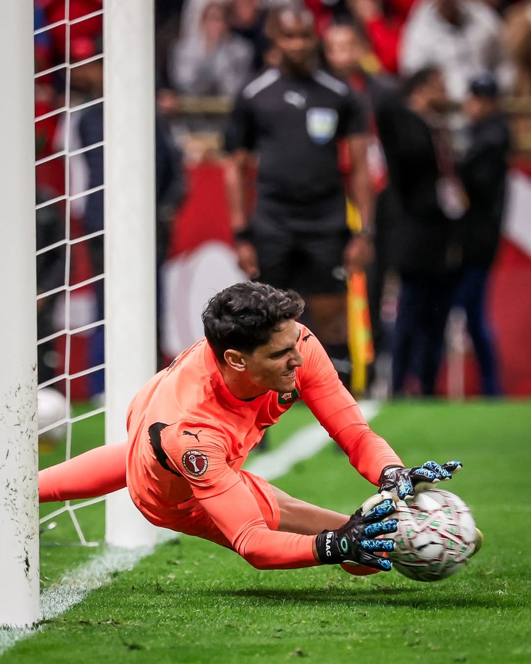 Yassine Bounou yakuyemo penaliti ebyiri za Nigeria