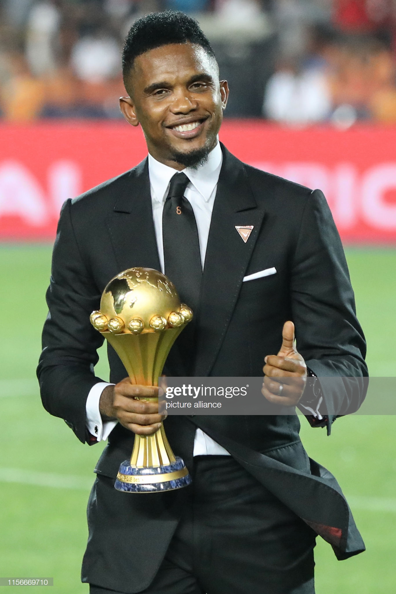 Umunyabigwi Samuel Eto'o ni we wazanye igikombe mbere y'umukino