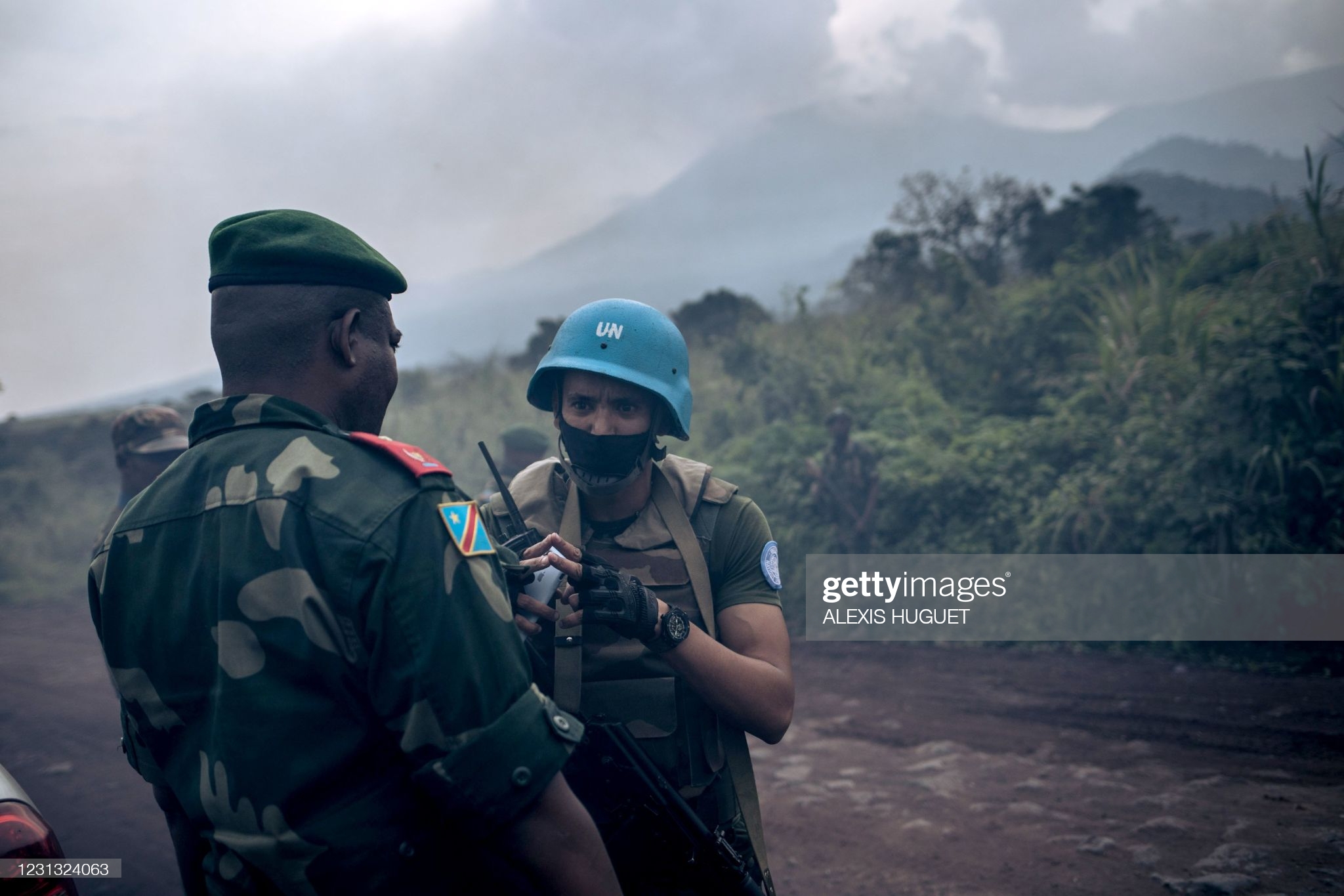 Umusirikare wa MONUSCO aganira n'uwo mu ngabo za Congo, FARDC