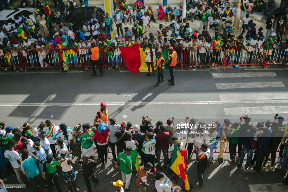 Umutekano ku muhanda wari urinzwe kugira abafana badafunga inzira