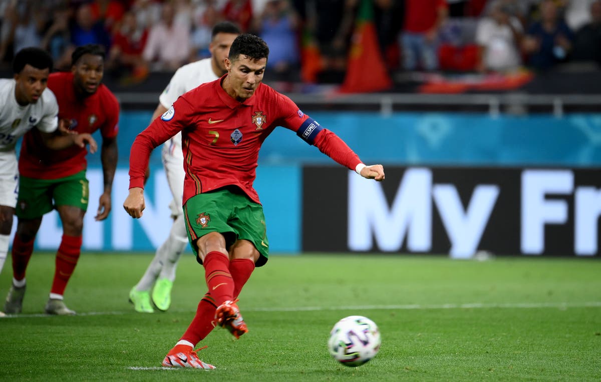 Cristiano Ronaldo yatsinze ibitego bibiri kuri penaliti mu mukino Portugal yanganyijemo n'u Bufaransa 2-2