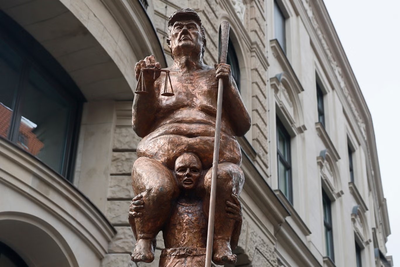 Kugeza ubu, Trump ntacyo aratangaza kuri iki kibumbano
