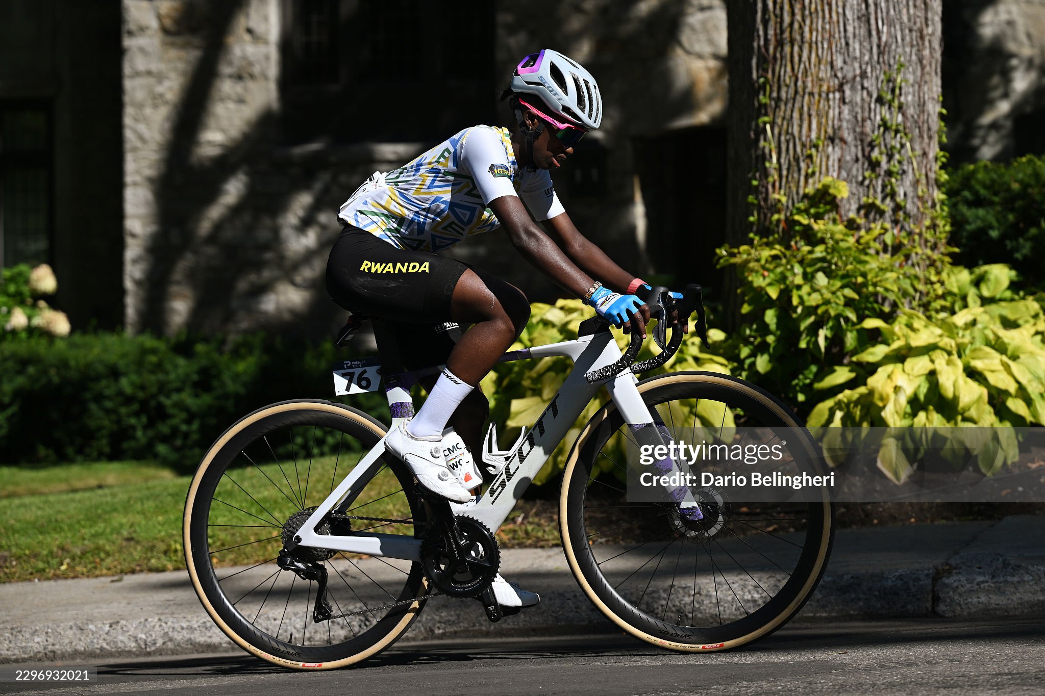 Mwamikazi Jazilla na we ntiyasoje isiganwa kuko yavuyemo amaze kuzenguruka inshuro zirindwi