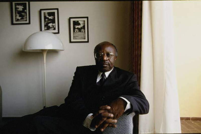Aha ni ifoto ya Twagiramungu muri Nyakanga 1994 ubwo yari asubiye mu Rwanda kuba Minisitiri w'Intebe