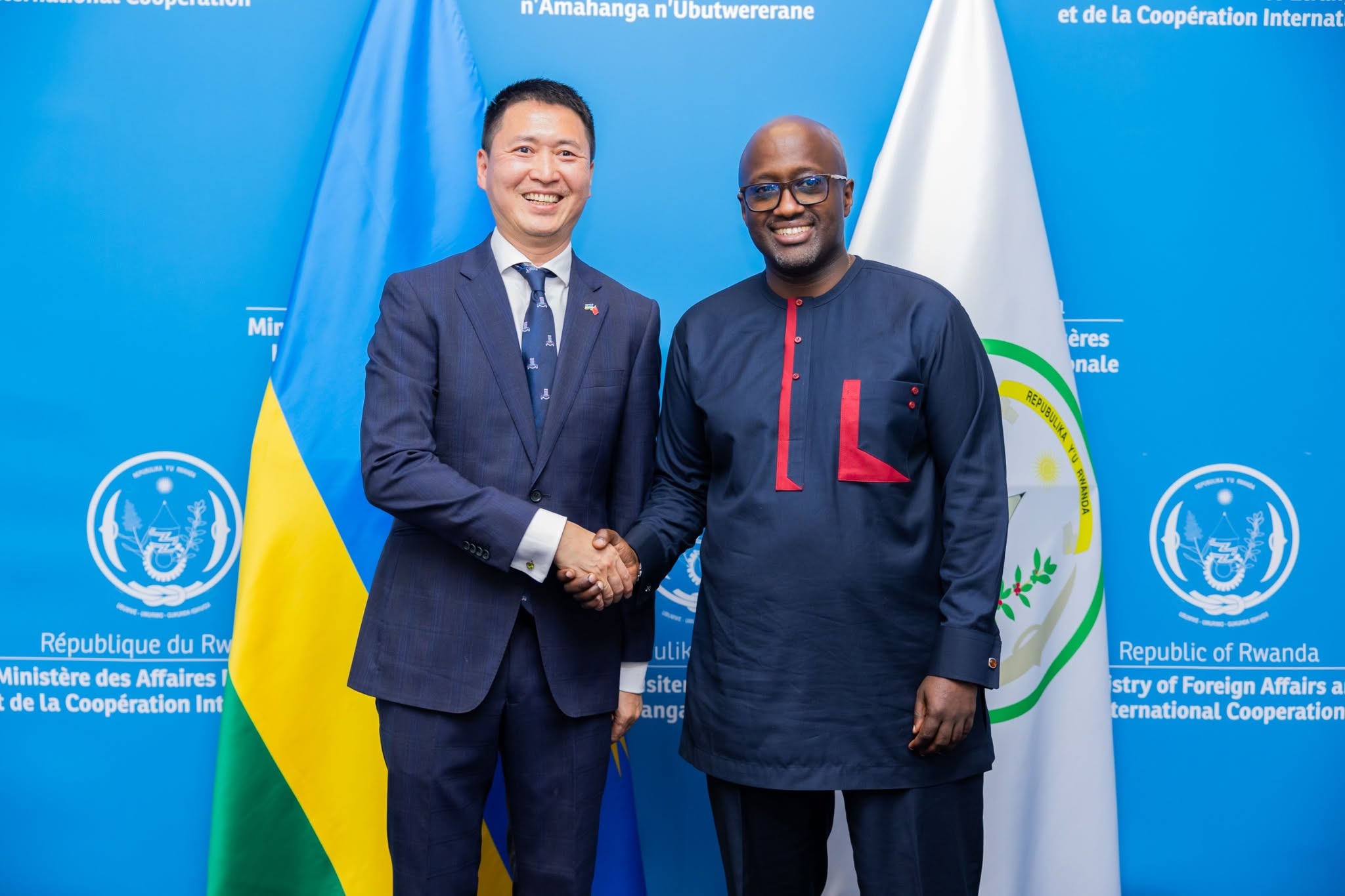 Minisitiri Olivier Nduhungirehe yagaragaje ko u Rwanda ko ubufatanye bwarwo n'u Bushinwa bugera ku ishoramari mu nganda