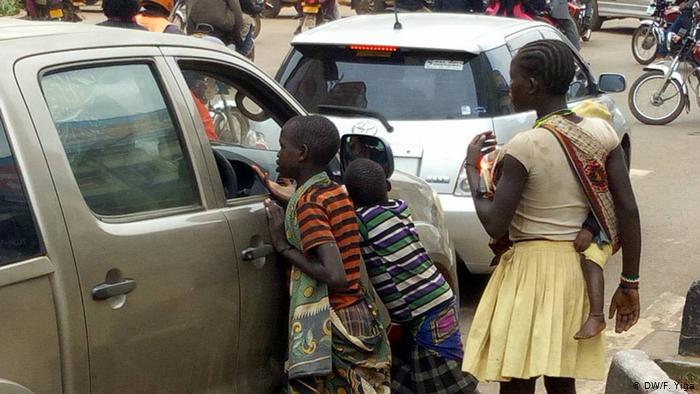Abasabiriza n'abazunguzayi muri Lagos bagiye guhigwa bukware