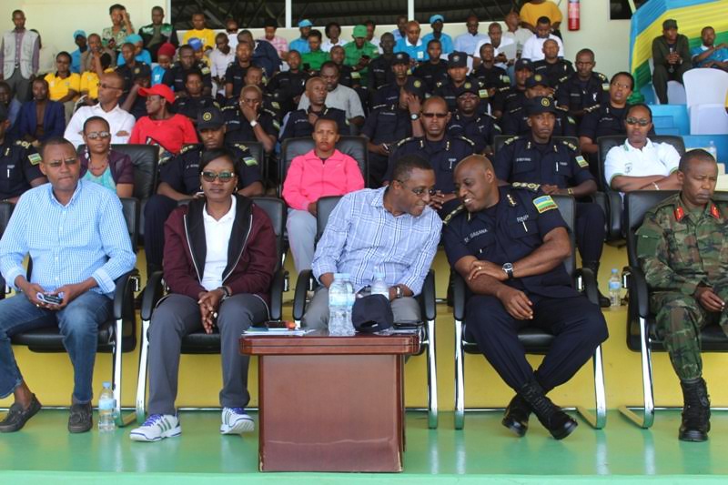 Minisitiri w’umutungo Kamere aganira n'Umuyobozi wa Polisi y'u Rwanda