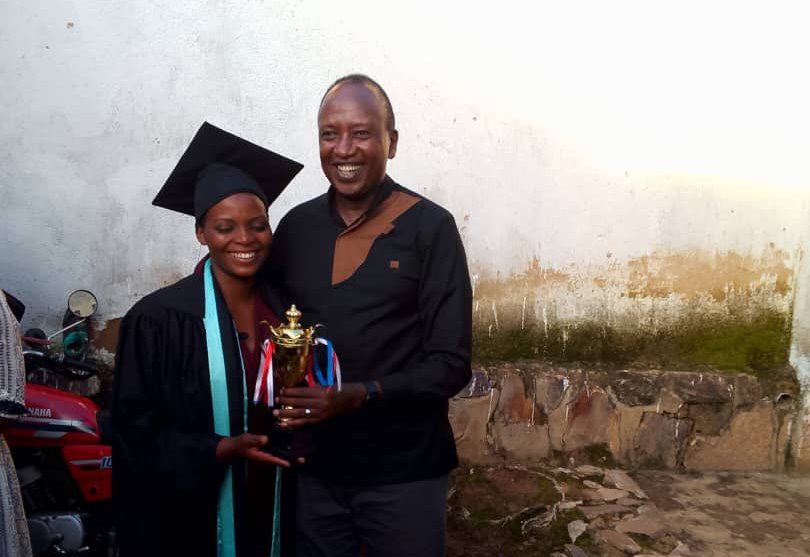 Muragijimana na Kabagambe wamufashije gukomeza amashuri