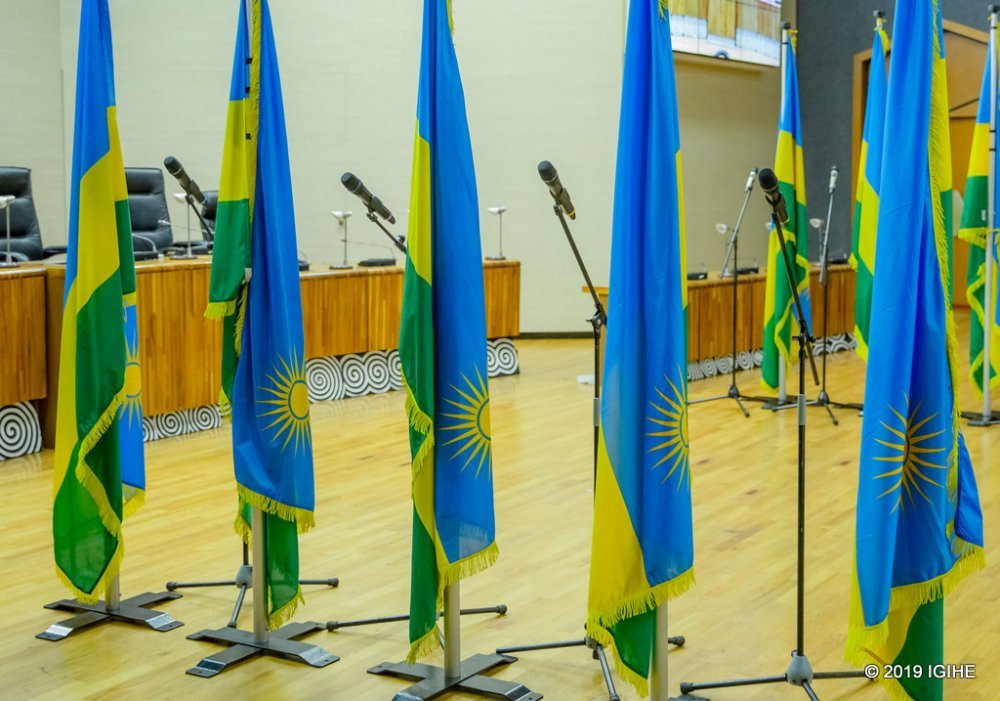 Minisitiri w'Intebe mushya namara kurahira, n'abandi bagize Guverinoma bazongera kurahira