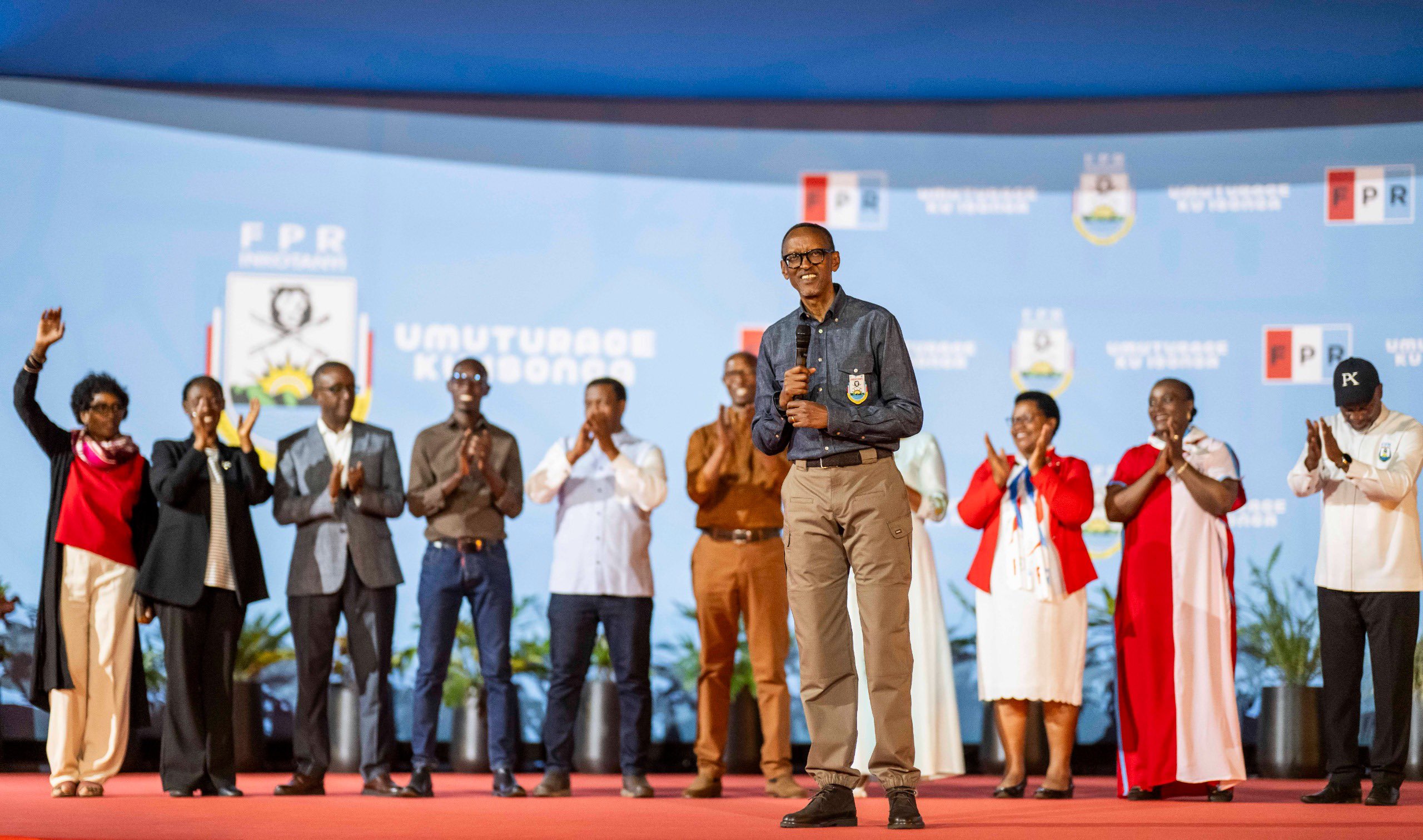 Perezida Kagame yishimiye intsinzi arikumwe n’abahagarariye amashyaka yifatanyije na FPR Inkotanyi muri aya matora