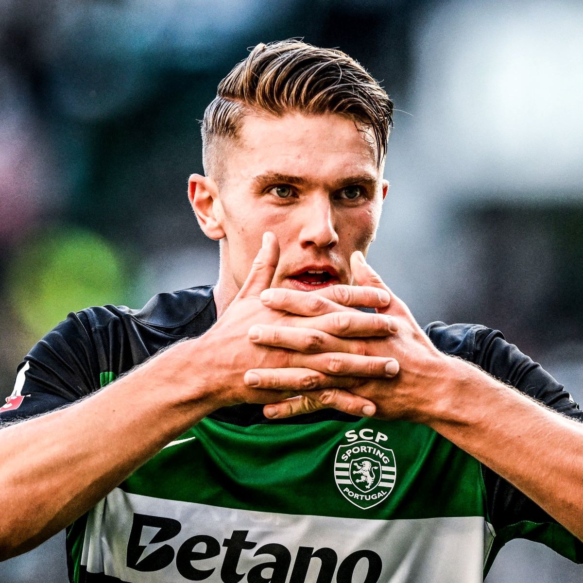 Arsenal iracyategereje rutahizamu Viktor Gyökeres