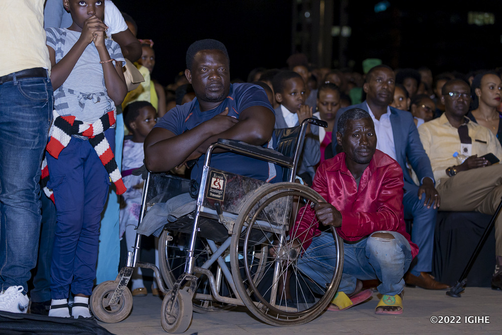 Nubwo afite ubumuga ntibyamubujije kwitabira iki gitaramo