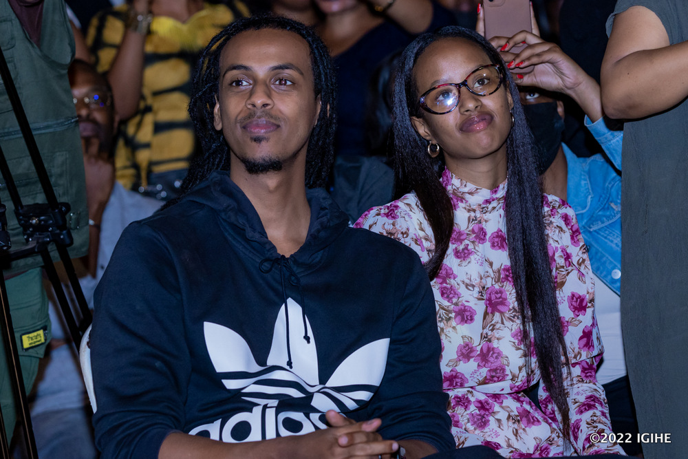 Miss Nishimwe Naomie n'umukunzi we bageze aho bafata ibyicaro