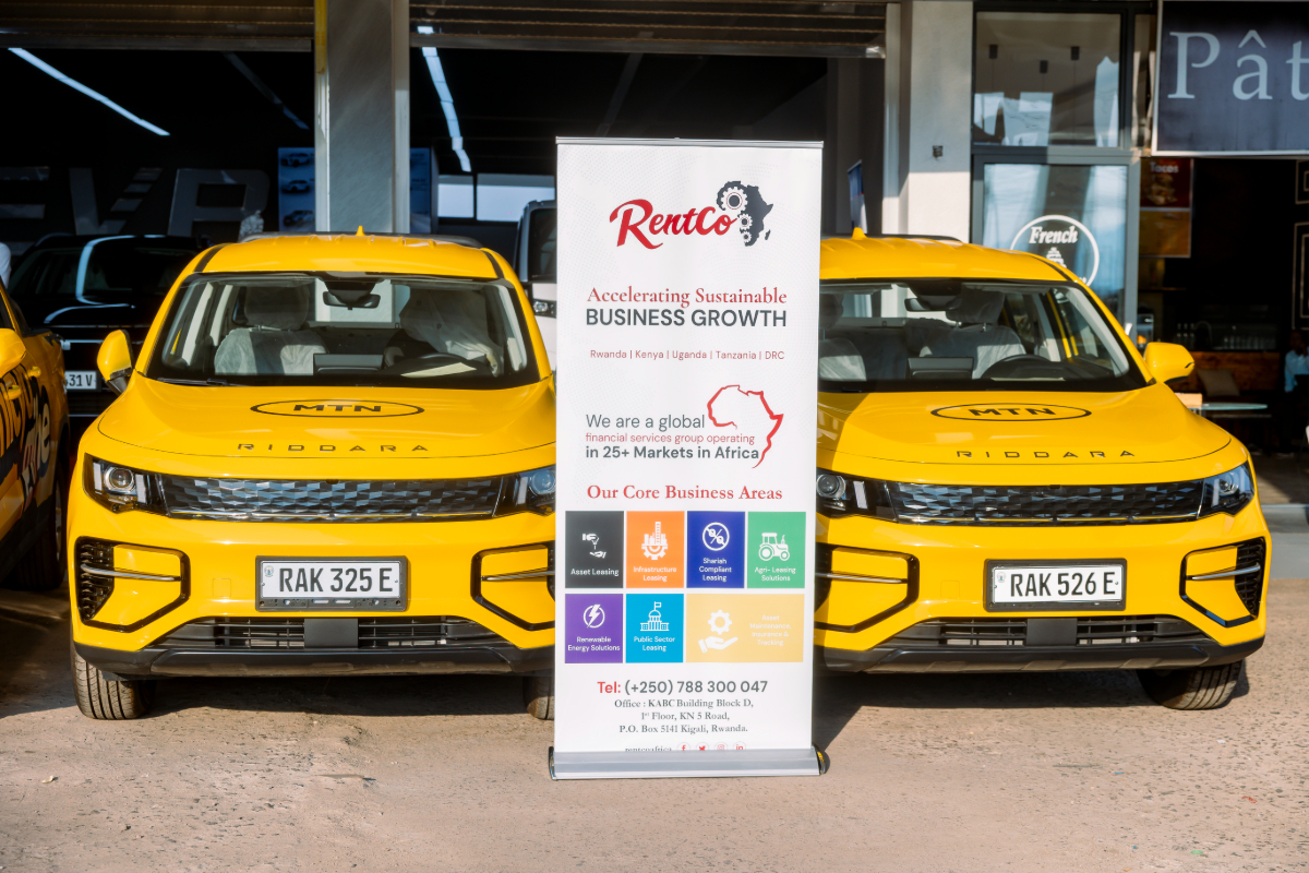 MTN Rwanda yashyikirijwe imodoka zitangiza ikirere