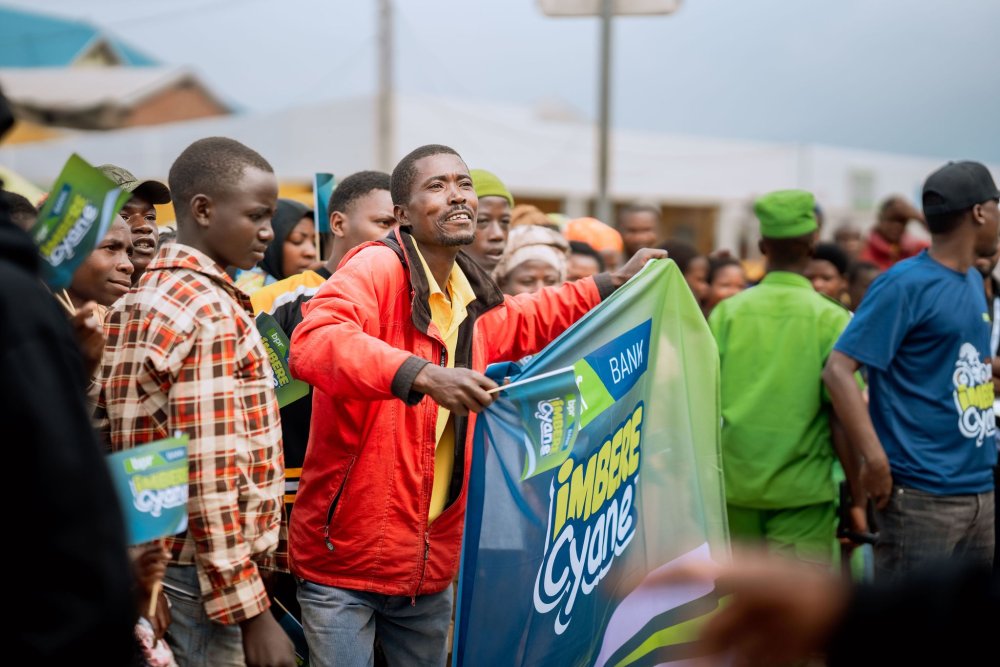 Abaturage bo mu bice bitandukanye by'igihugu bishimiye kubana na BPR Bank Rwnda