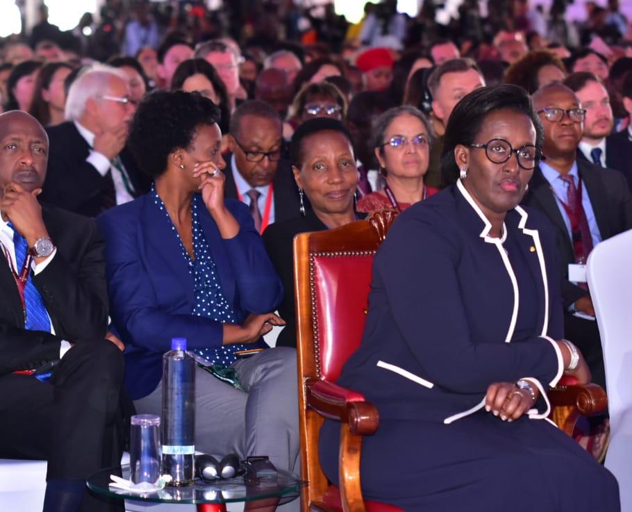 Madamu Jeannette Kagame kuri uyu wa Kabiri yitabiriye Inama Mpuzamahanga iri kubera i Nairobi Kenya, yiga ku Baturage n’Iterambere (International Conference on Population and Development, ICDP)