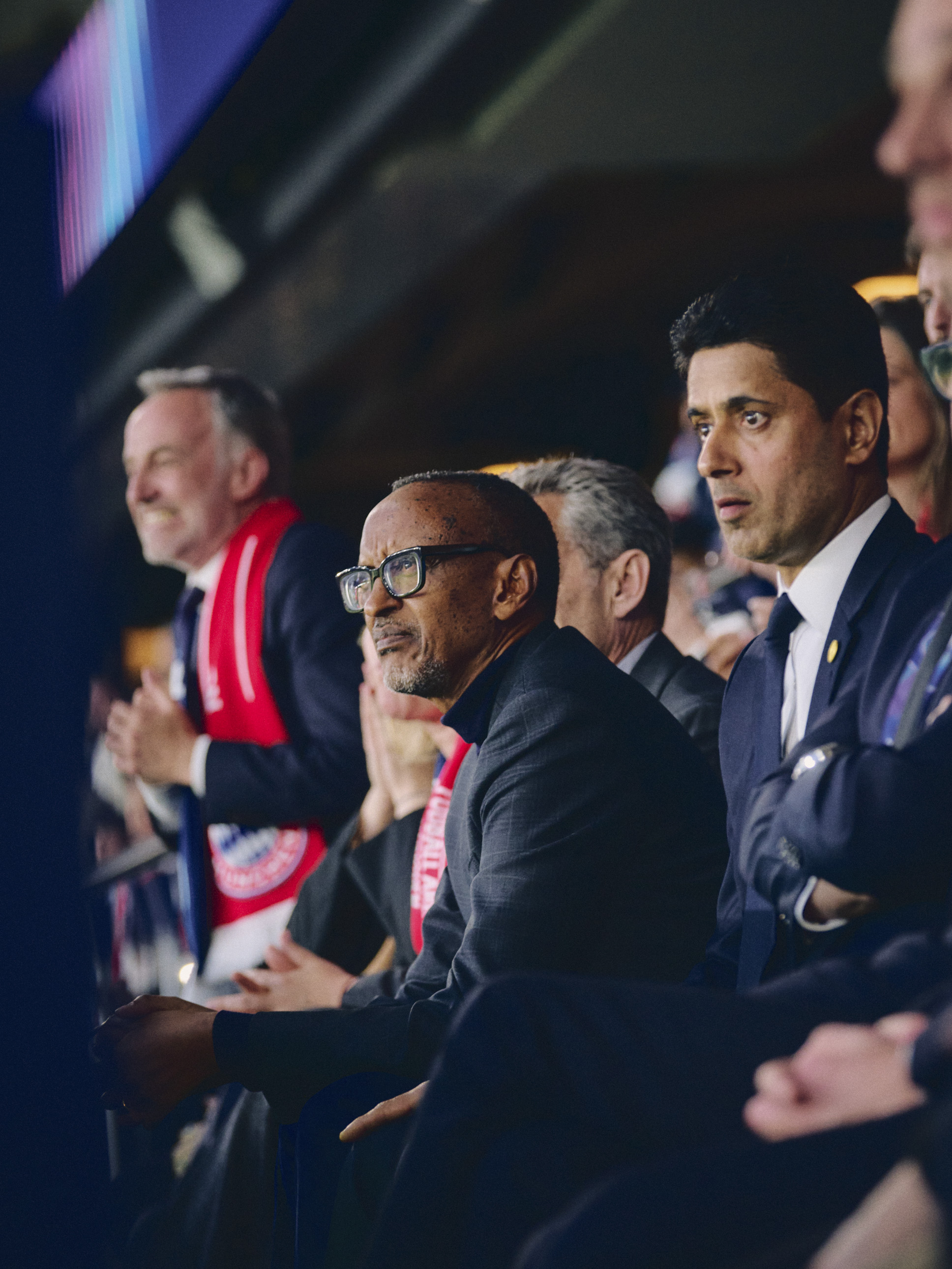 Ubwo Perezida Kagame yari akurikiye umukino Paris Saint-Germain yatsinzemo Bayern Munich