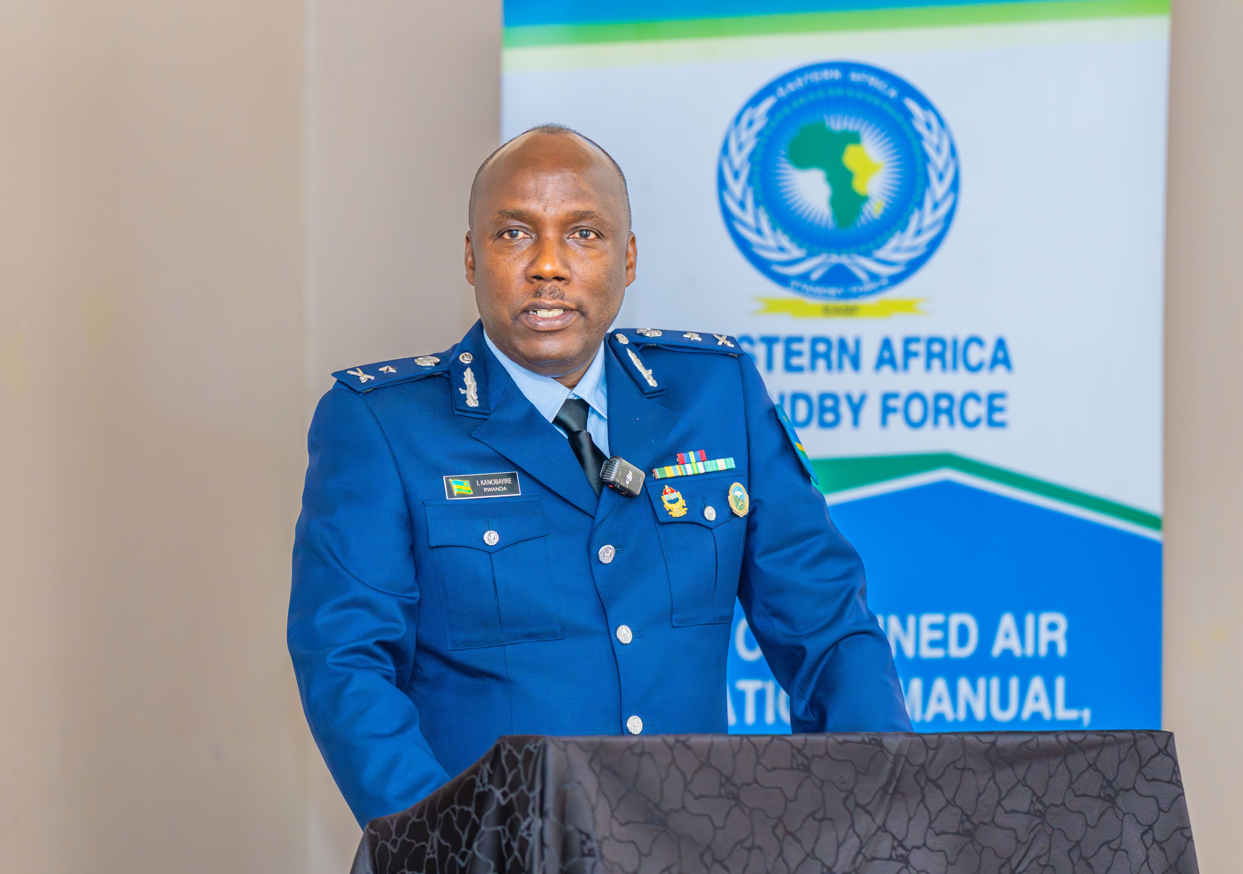 Inama ya EASF yo kwemeza inyandiko z’ibikorwa by’ingabo zirwanira mu Kirere yafunguwe nU'muyobozi w’Ishuri ry’Ingabo z’u Rwanda zirwanira mu Kirere, Brig Gen Louis Kanobayire