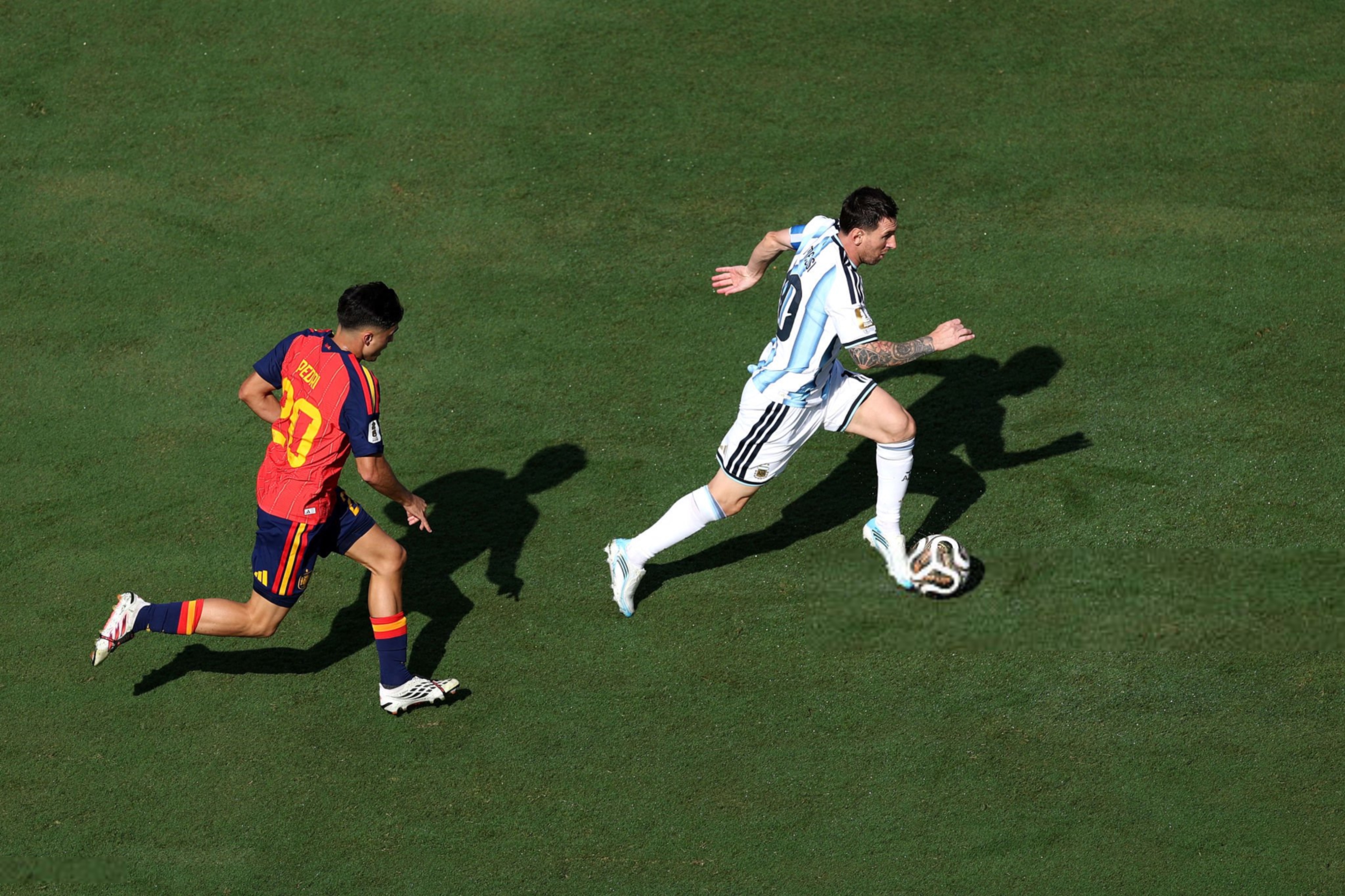 Pedri wa Espagne akurikiye Lionel Messi wa Argentine