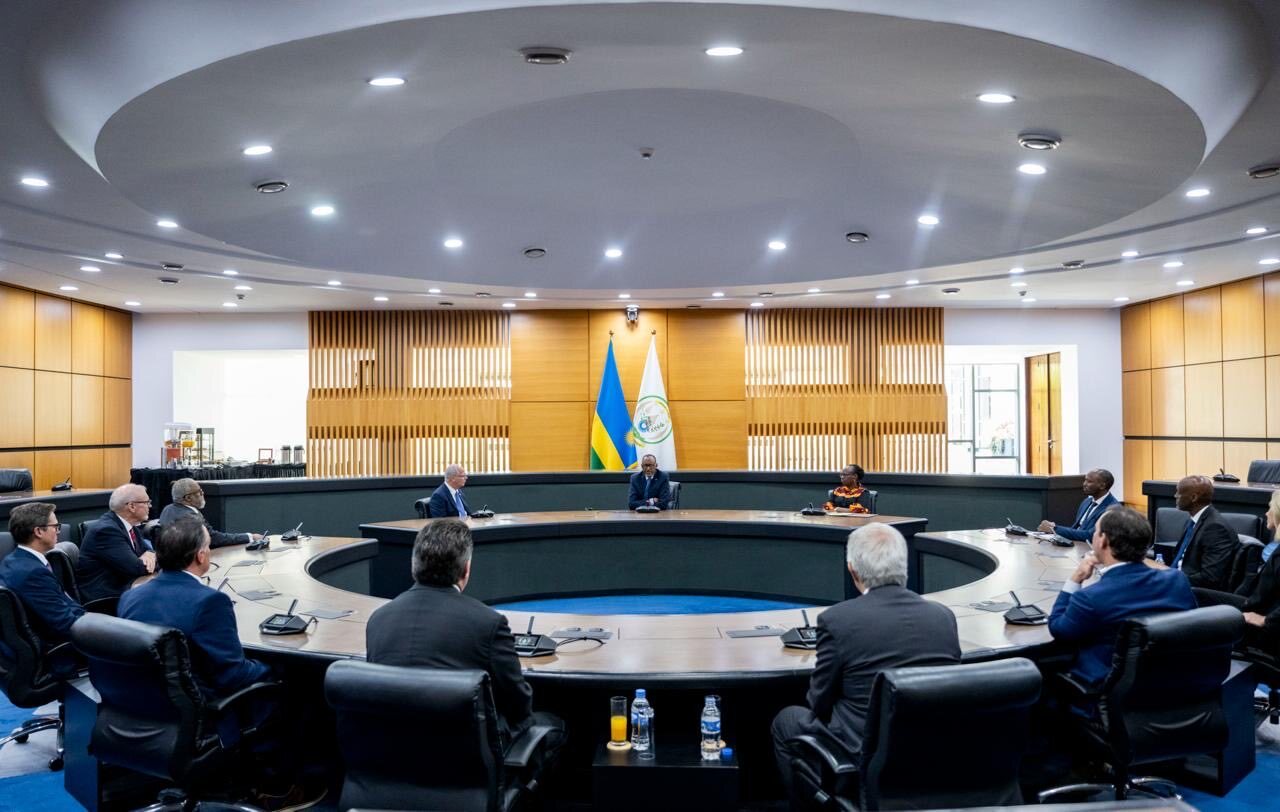 Ibiganiro Perezida Kagame yagiranye n'adepite ba Amerika byibanze ku iterambere ry'u Rwanda n'uburyo ibihugu byombi byakwagura imikoranire