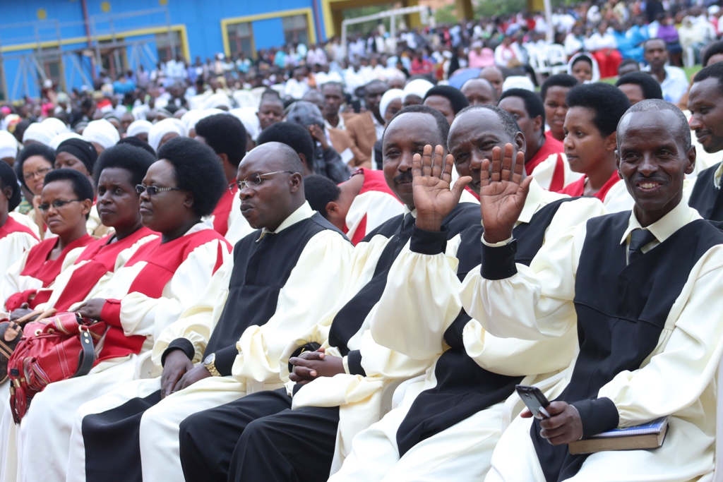 Iyi korali imaze imyaka 40 ikora ivugabutumwa mu bice byose by’igihugu no hanze yacyo