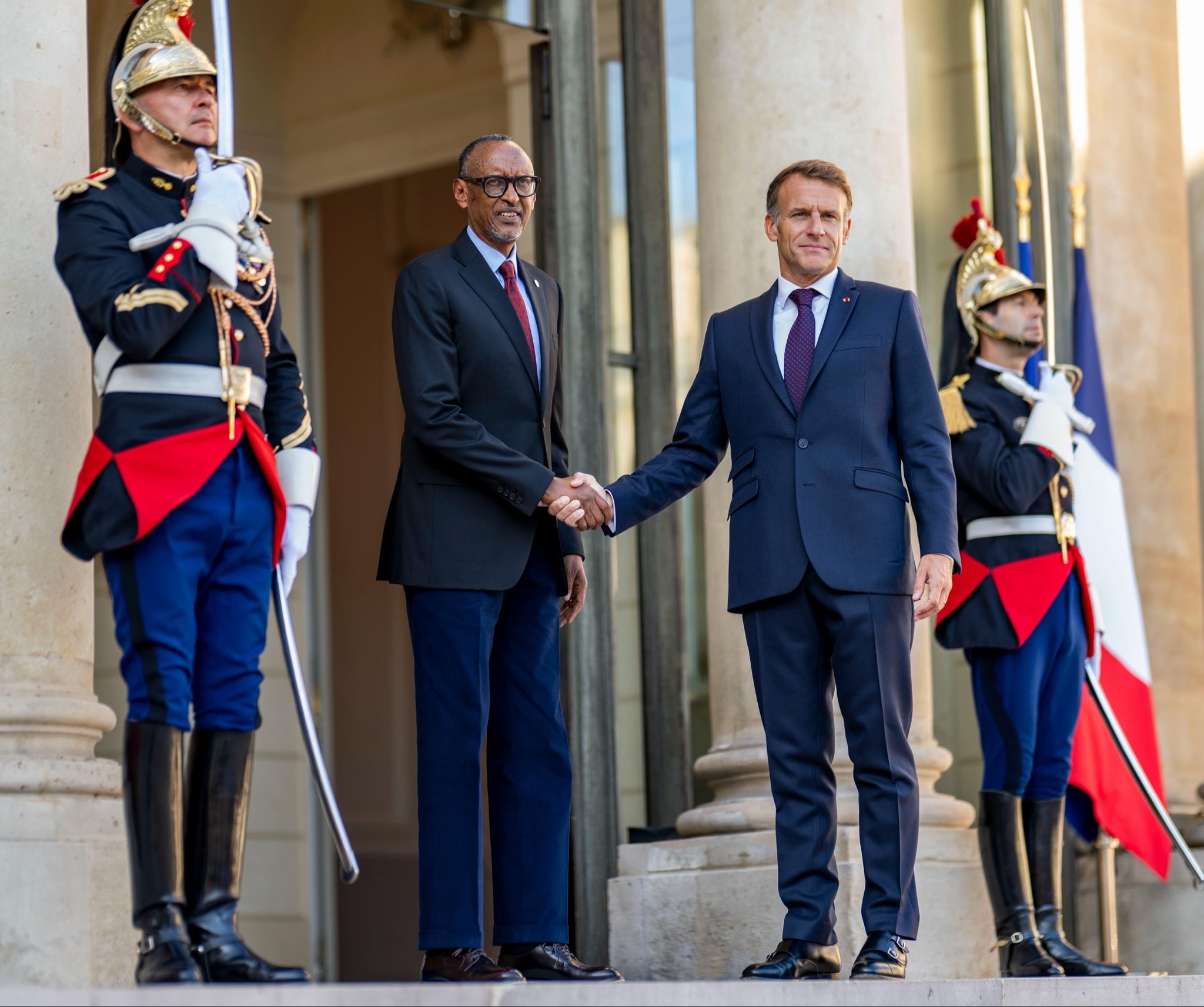 Perezida Kagame yagiranye ibiganiro na Macron w’u Bufaransa