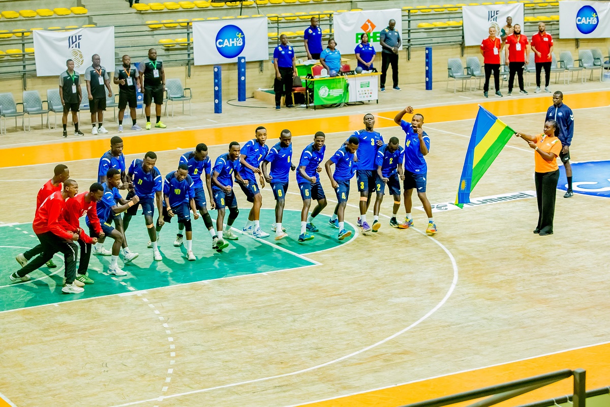 Ikipe y’u Rwanda ya Handball y’Abatarengeje imyaka 18 yageze muri muri ¼ muri Shampiyona Nyafurika nyuma y'uko Maroc itsinze Libya