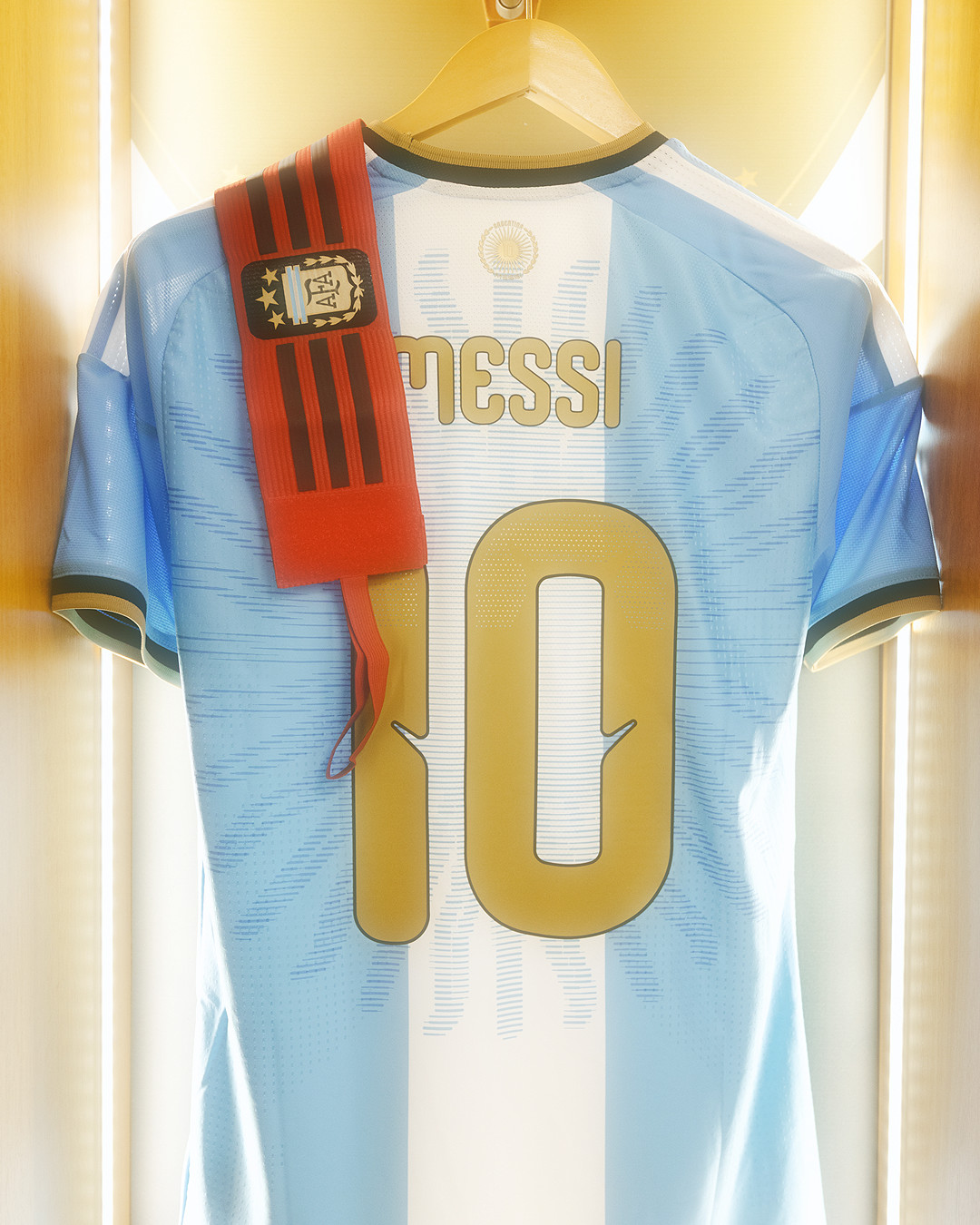 Umwambaro Messi yambaye ku mukino we wa nyuma muri Argentine