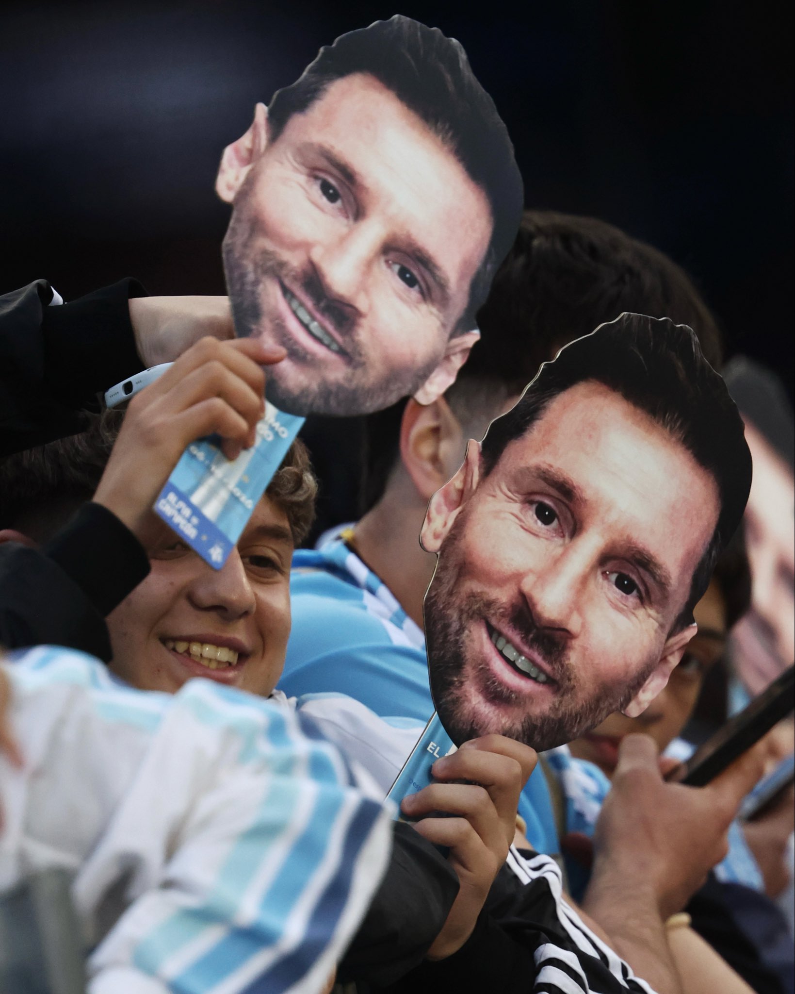 Amafoto ya Messi yari menshi muri stade