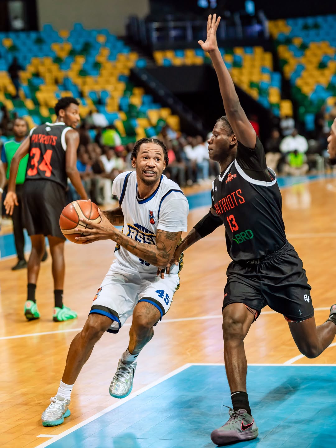 Zouzoua Nisre Mimi wakinnye umukino we wa mbere muri Tigers ahanganye na Kwizera Sage