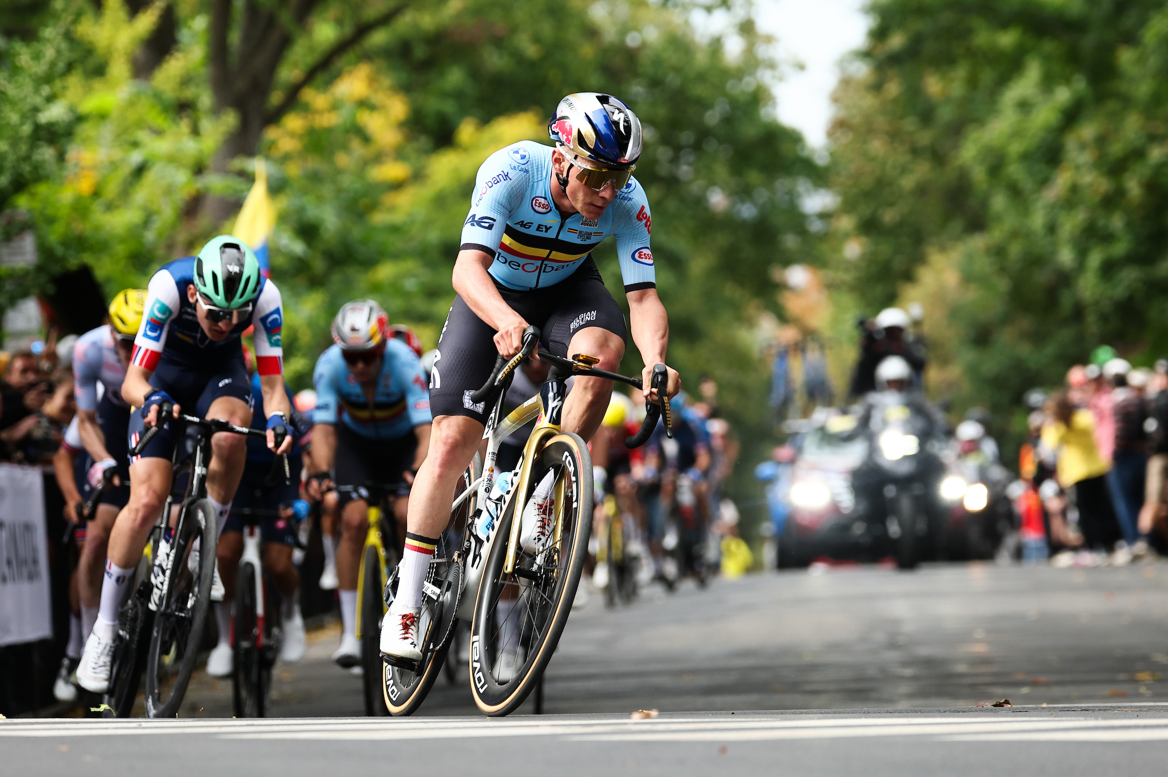 Remco Evenepoel yagerageje gusatira Brandon ariko biramwangira