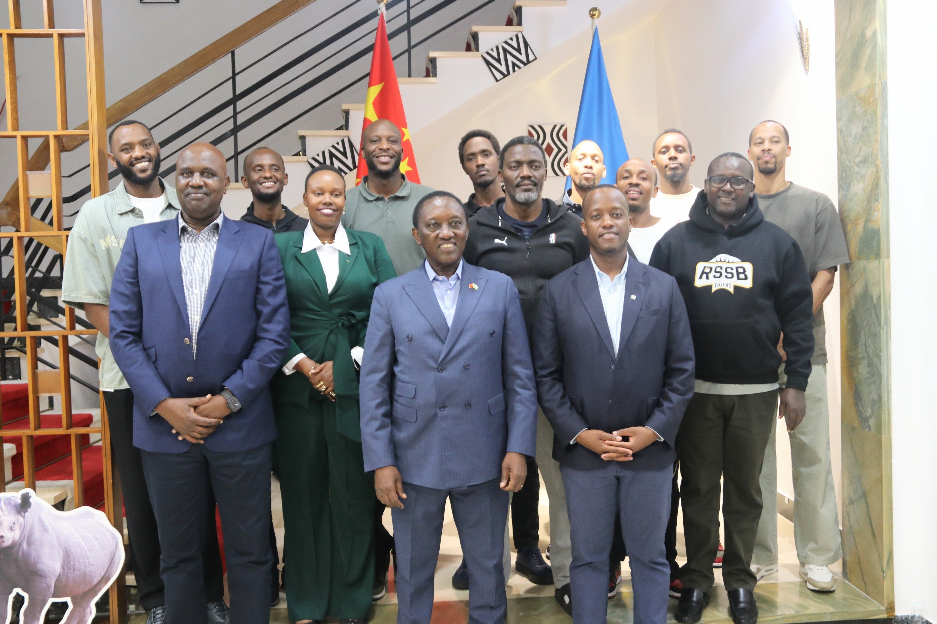 Abaherekeje RSSB Tigers bakiriwe na Amb. Lt Gen (Rtd) Karenzi Karake