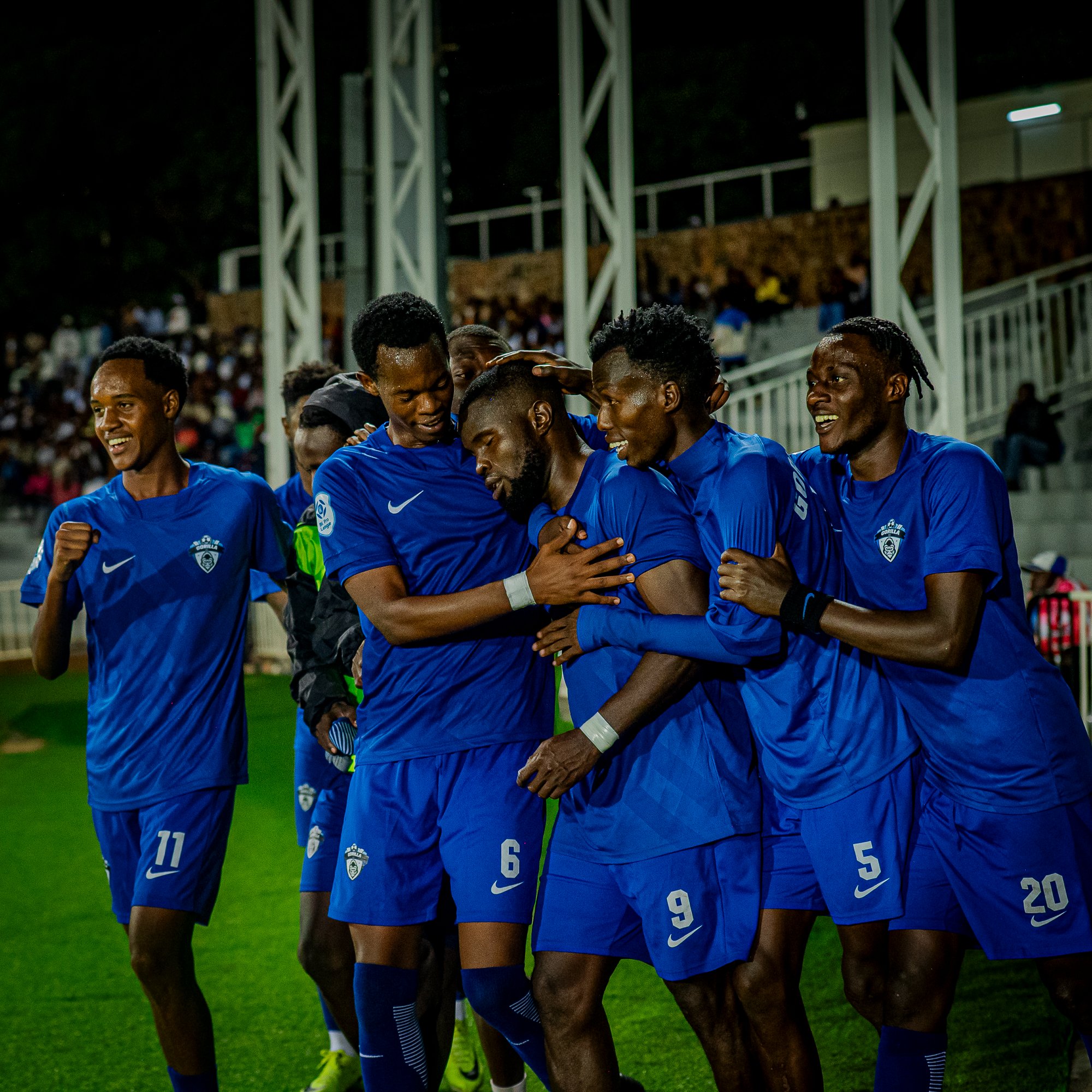 Gorilla yishimira igitego Rayon Sports yitsinze