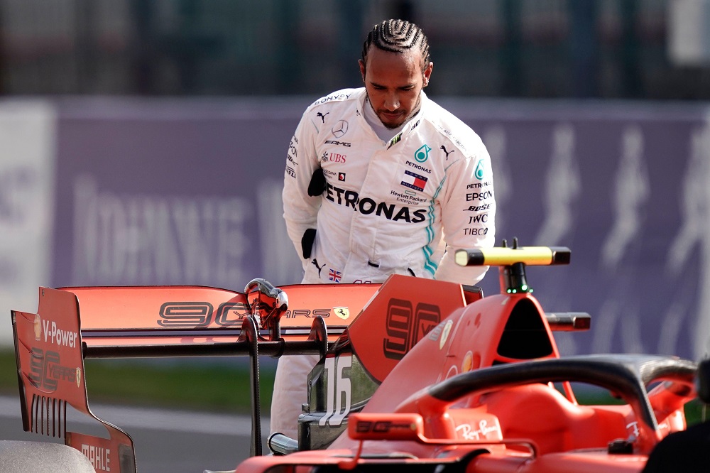 Ibiganiro bya Ferrari na Lewis Hamilton birarimbanyije