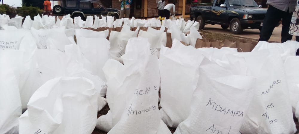 Ibiribwa byatanzwe birimo umuceri, ibishyimbo n'ifu ya kawunga
