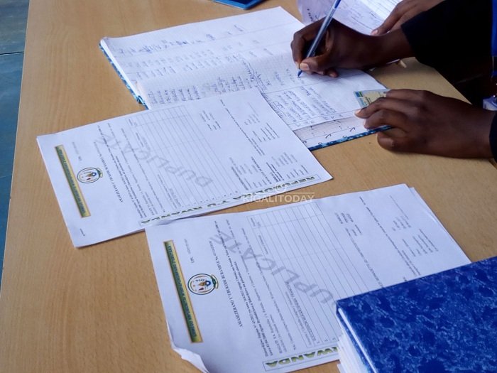 Ibyangombwa by'ubutaka byinshi biracyari mu bubiko nyuma yaho bene byo batabonetse ngo babihabwe