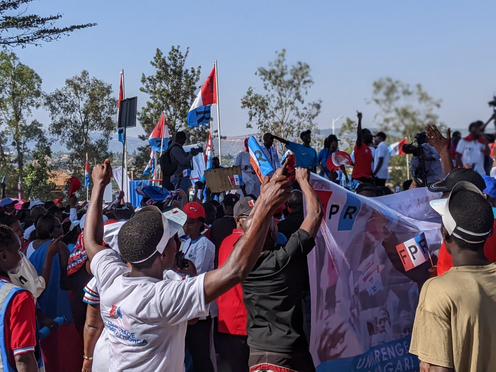 Abanyamuryango ba FPR Inkotanyi bari bafite akanyamuneza
