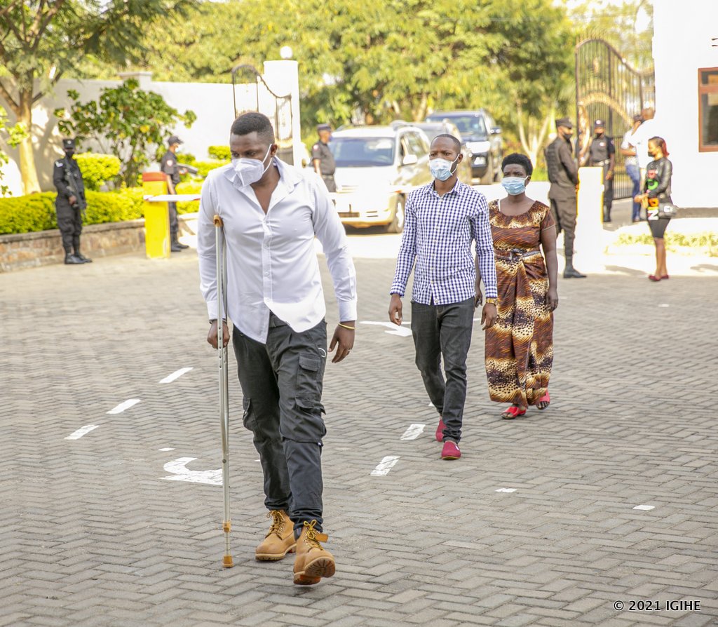 Bamwe mu baregera indishyi barimo n'abakomerekejwe n'ibitero bya FLN bari bitabiriye iburanisha