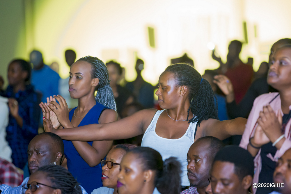 Babyina bya kinyarwanda kubera umuziki wa Cyusa