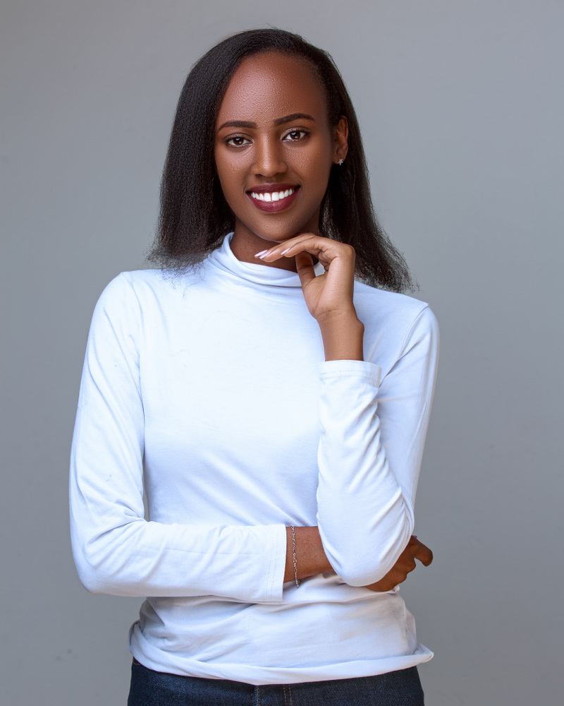 Uwankusi Nkusi Linda yishimira ko ku myaka ye byibuza afite urubyiruko 10 yahaye akazi mu buhinzi bwe /Ifoto: Muhizi Serge-IGIHE
